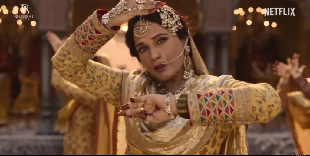 Heeramandi Sakal Ban Song: हीरा मंडी हसीनाओं के कपड़ो के लिए दर्शकों के लिए बनेगी आकर्षण का केंद्र 2 6