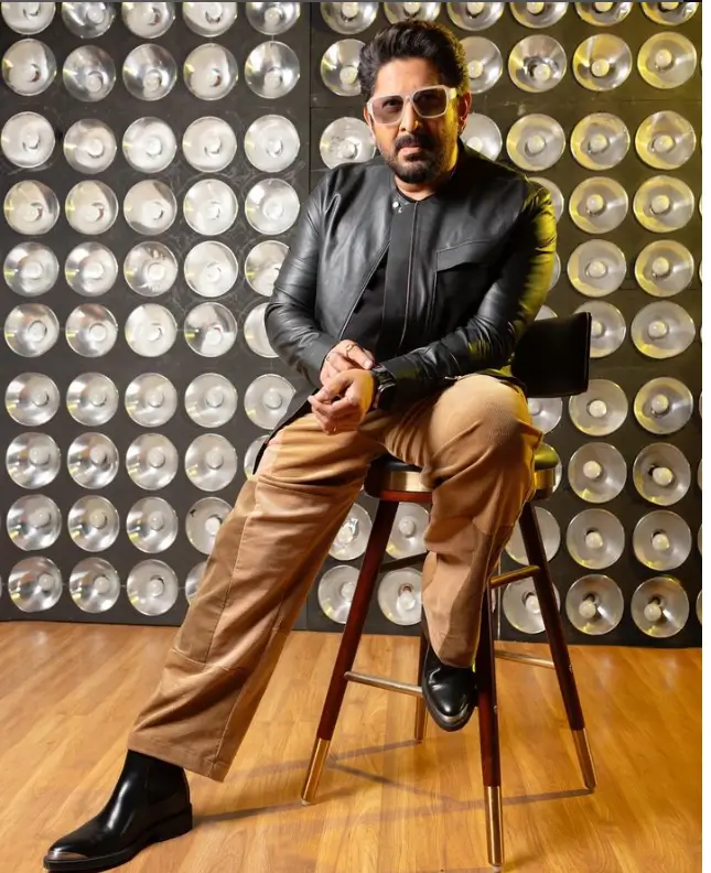 Arshad Warsi Age,ये वो कलाकार है जिसने कम उम्र में अनाथ होकर अपनी ज़रूरतों को पूरा करने के लिए बेचे थे सौंदर्य प्रसाधन 1 1 20