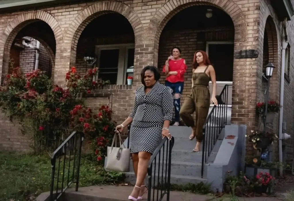 अगर भगवान है तो बचा लेंगे नेटफ्लिक्स की ये हॉरर फिल्म हार्ट बीट बढाने वाली है 1 The Deliverance review hindi