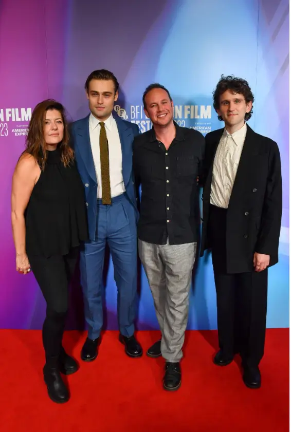 Shoshana English Movie Hindi Review