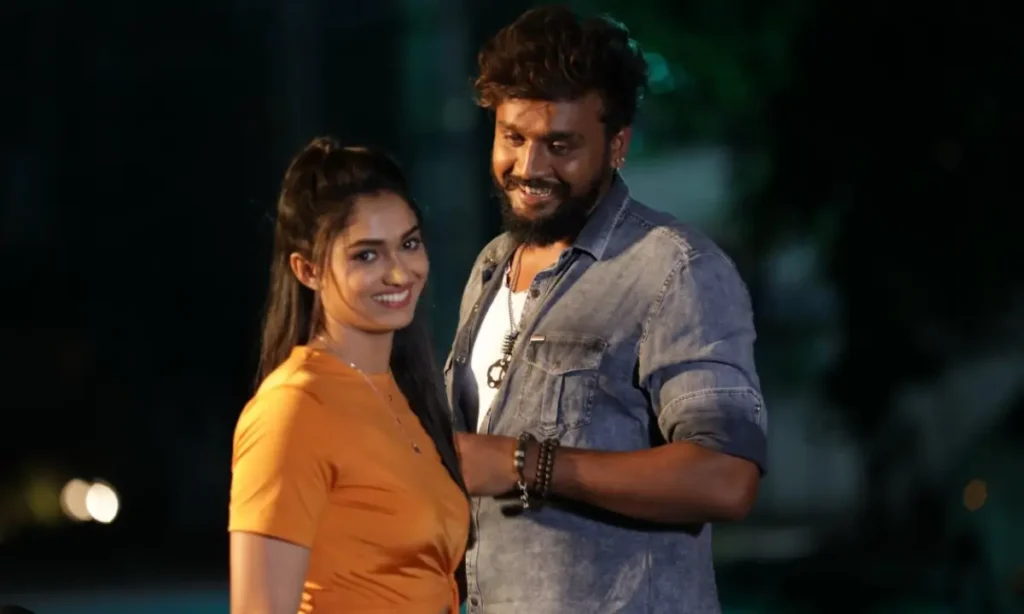 Vaamana Review hindi: एक्शन के साथ माँ की ममता का बेजोड़ कांसेप्ट, इमोशंस और मारधाड़ एक साथ 1 Vaamana Review hindi