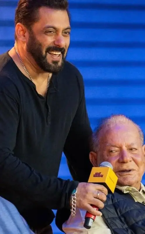सलमान खान ने कपिल शर्मा शो में शादी पर किया बड़ा खुलासा, वायरल हुई क्लिप" 2 salman khan with father salim khan