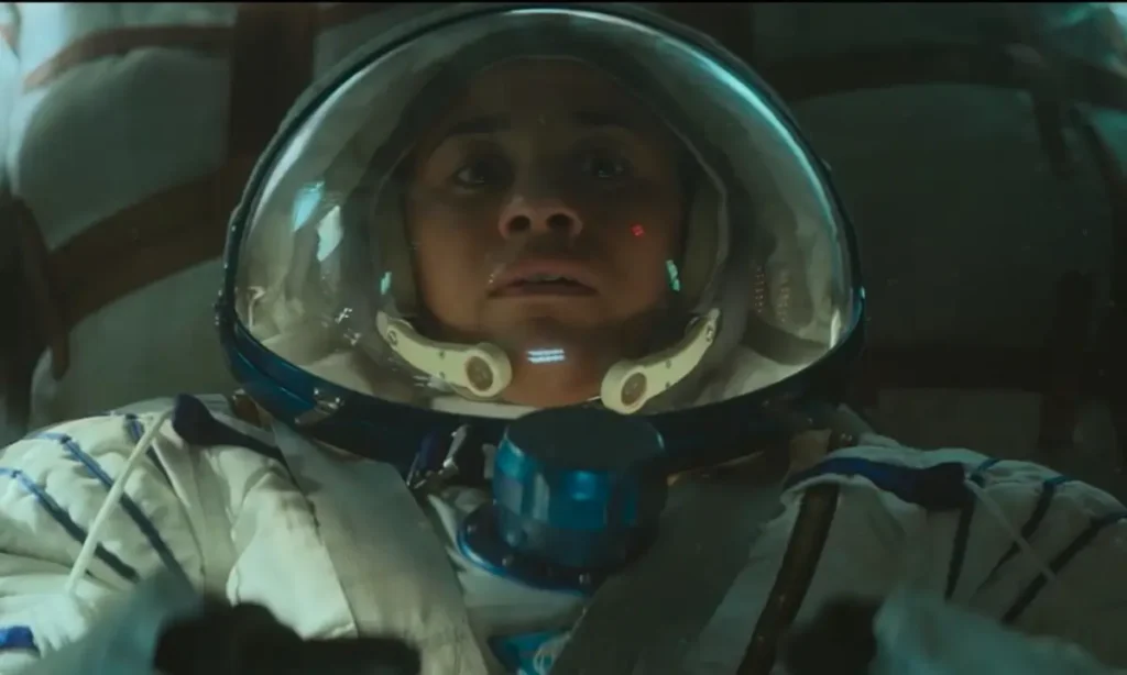 I.S.S Review: रूस vs अमेरिका ISS पर मनोवैज्ञानिक थ्रिलर की सैर" 1 I.S.S MOVIE HINDI