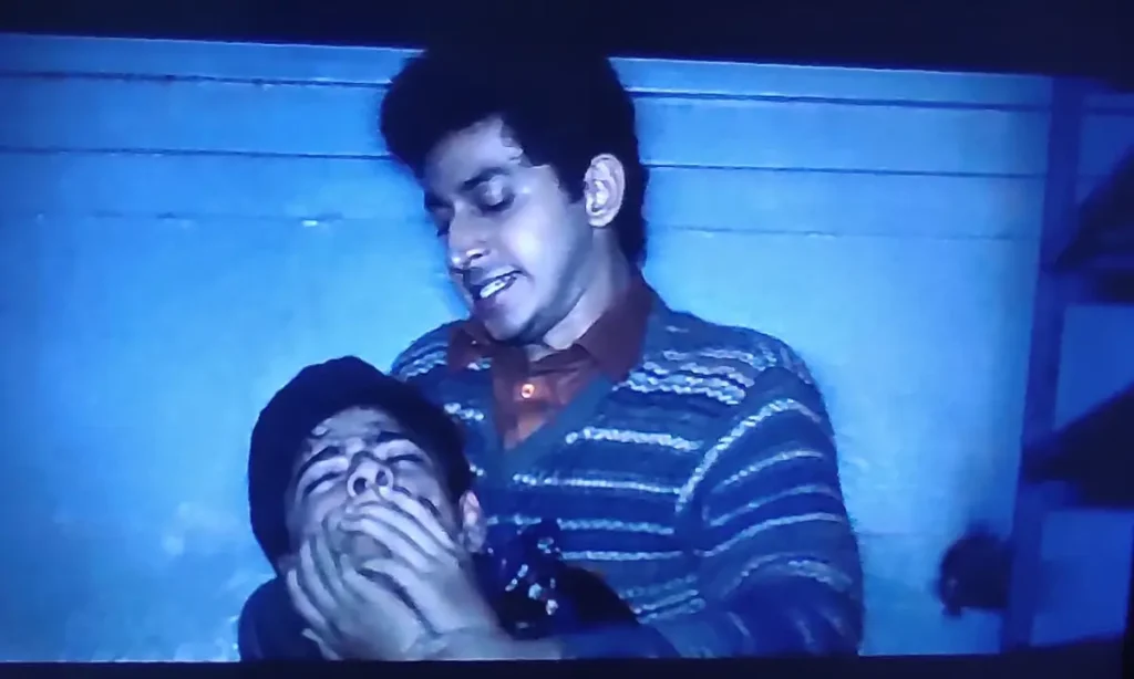 Sarzameen 2025: कश्मीर की सरजमीन पर बाप-बेटे की इमोशनल जंग, इब्राहिम अली खान ने किया कमाल? 2 Sarzameen Movie Review IN HINDI