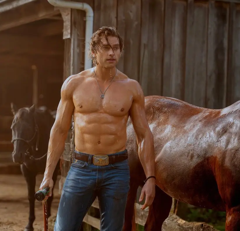 The Wrong Paris: क्या डॉन चुनेंगी प्यार या ढाई लाख डॉलर? 1 The Wrong Paris