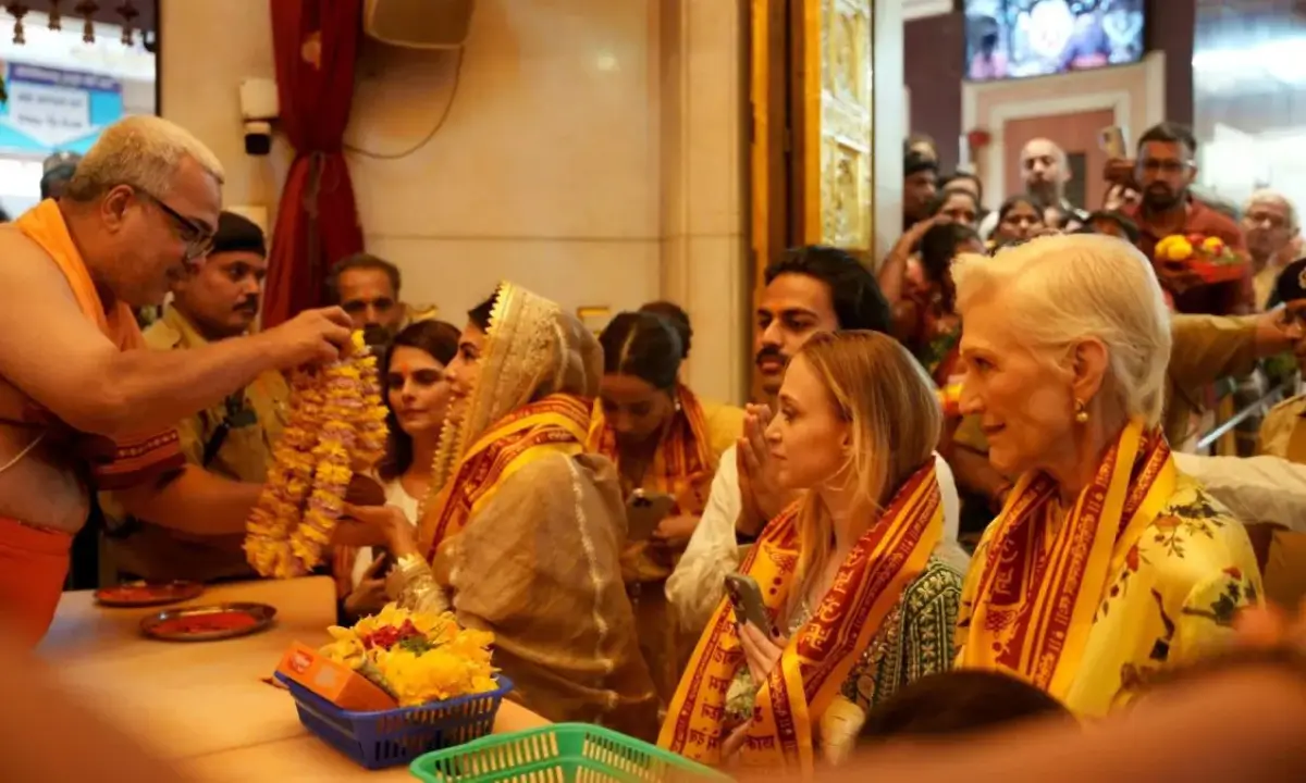 Jacqueline Fernandez and Elon Musk mother were seen together and people trolled them