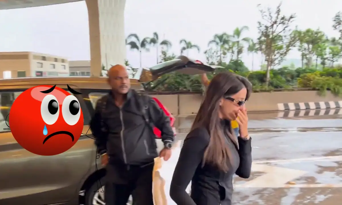 Nora fatehi Airport Cry Video